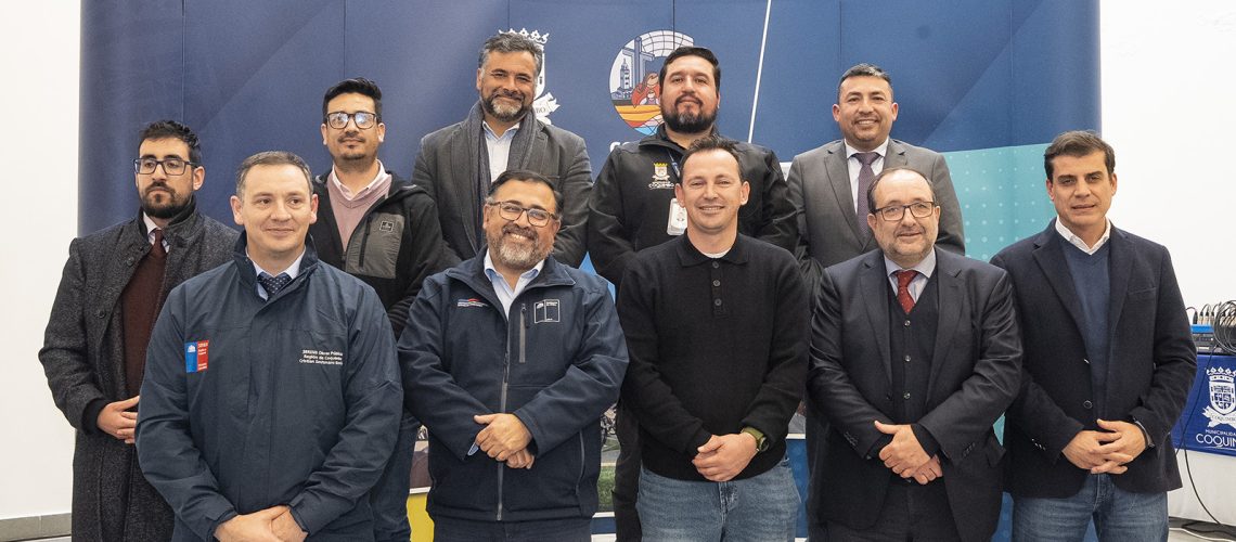 09989   04.08.2026 Reunión delegado presidencial y seremis.jpg