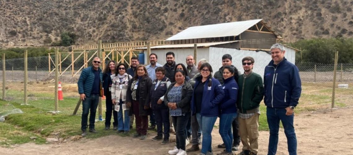 Comité de Agencia de Área INDAP Ovalle conoce la experiencia exitosa de un avícola de La Serena