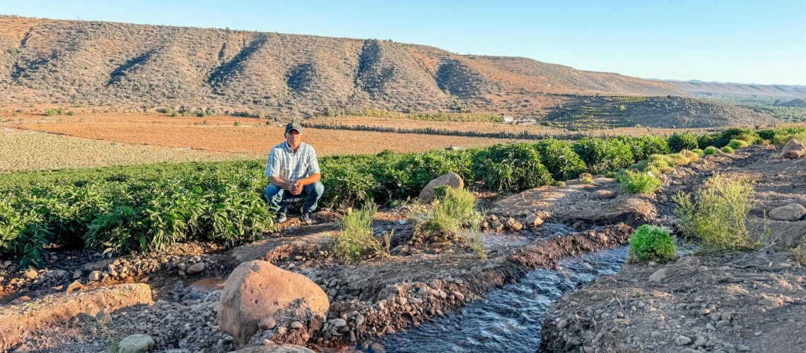 El agricultor Eduardo Díaz ha disminuidos sus costos de operación mediante el apoyo de INDAP 03