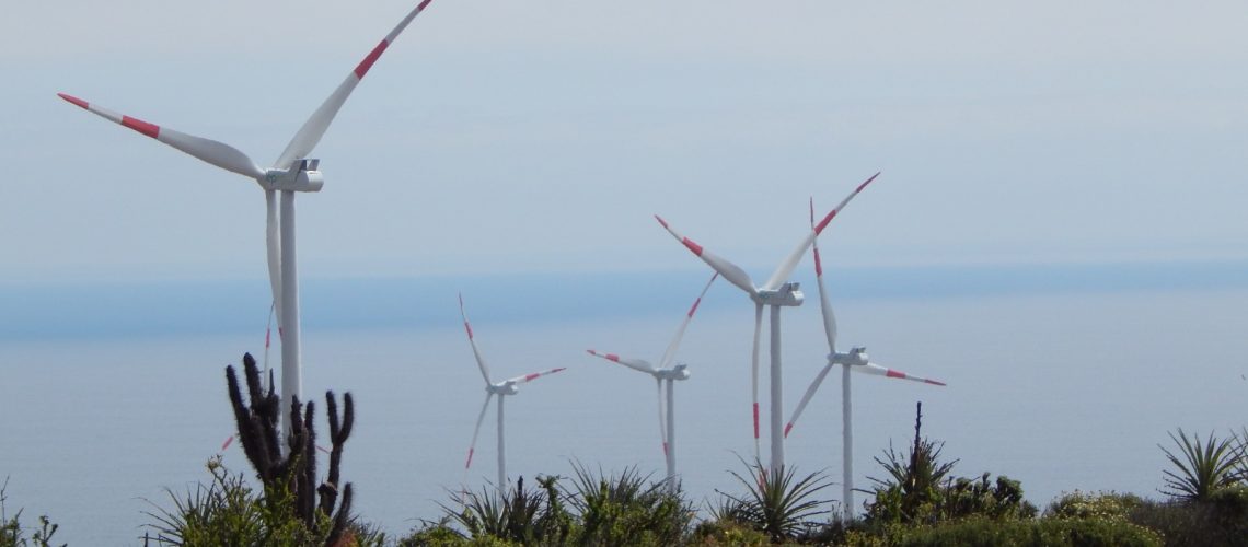 Generación eléctrica regional fue un 99% con energías renovables en 2023