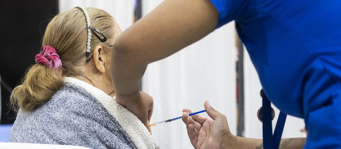 Vacunación adultos mayores (1)